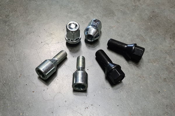 Wheel Bolts / Nuts